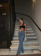 Jeans blu da donna con dettagli di pietre scintillanti fatti a mano